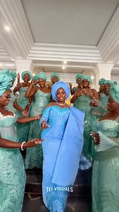 Lara Evelyn Bride @tutsirolll 🥰🥰 ____ Outfit @lara.evelyn.designs Content creator @tei_visuals___ Makeup @revysbeauty Gele @gele_by_segunlagos Planner @lazibahevents | lara.evelyn.designs