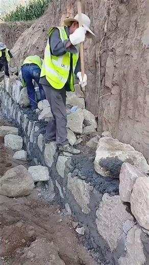 limestone concrete retaining wall construction – step by step guide ✅