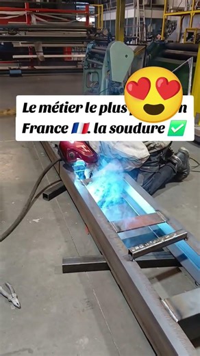 soudeur assembleur industriel #migwelding #assemblage #soudeur #welding #machine #viral #soudure