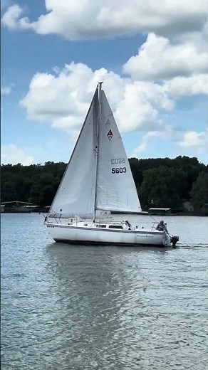 Catalina C-25 Sailboat for Sale