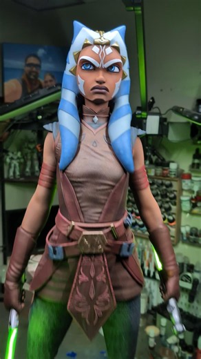 Ahsoka Tano from Star Wars Clone Wars in Stunning 1/2 Scale with LED Lightsabers #starwarsmodels