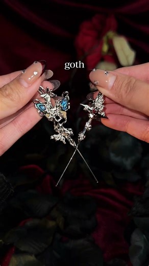 Quick tutorial on how to wear our helix hook earrings!🥀🖤 Buy 1 Get 2, mix and match models #goth
