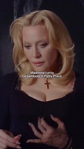 🇮🇹/🇬🇧 Madonna e Alberto Guerra sono i protagonisti della nuova campagna di Dolce&Gabbana che celebra il rilancio di The One. La cantante , sulle note di una versione inedita di “La Bambola” di Patty Pravo, racconta una travolgente storia d’amore e passione. Che ne pensate? - Madonna and Alberto Guerra are the protagonists of Dolce&Gabbana’s new campaign celebrating the relaunch of The One. The singer, set to an unreleased version of “La Bambola” by Patty Pravo, tells a powerful story of love