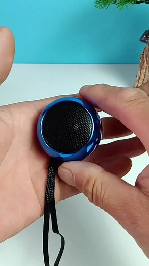6.3K reactions · 133 shares | Comment For Link  Mini bluetooth speaker #kitchenorganization #reelsviral #gadgets #coolgadgets #besthomegadgets #kithchengadgets #gadget #5minutecrafts #lifehacks #cooking | Gadgetzone9 | Facebook