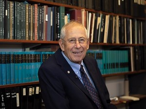 Princeton University Professor Wins Nobel Prize in Physics