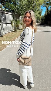 82K views · 162 reactions | Comment “SWAP” and I’ll send you my ultimate guide to non toxic mascaras! #cleanbeauty #cleanskincare #cleaningredients #toxicingredients #productstoavoid #hormonehealth #endocrinedisruptors #householditems #nontoxic #nontoxicbeauty #nontoxichome #holistichealth #healthcoach #mascara | cleanlivingkarly | Facebook