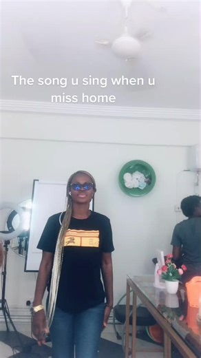 Expression of Nostalgia in Home-Themed Music