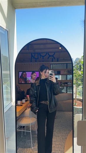 40K views · 14K reactions | the tutorial that was promised.. products used: @morphe2 flickering sands eyeshadow palette @lorealparis infallible gel liner @lorealparis panorama mascara #makeup #eyelook #boldeyes | Bella Ayar | Facebook