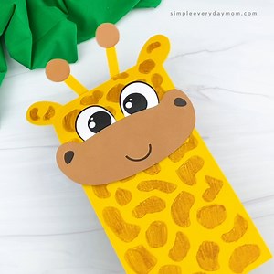 🦒 Giraffe Puppet Craft ✂️ Get the template on the blog | Simple Everyday Mom