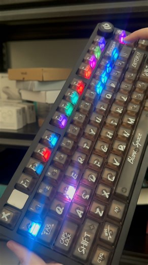 ⌨️ LEOBOG Hi75C Pro 3 Connection Modes (Bluetooth / 2.4G / Wired) RGB Lighting – multiple modes Hot-swap switches Aluminum body | 75% layout ចាប់អារម្មណ៍ អាចកម្មង់តាមរយៈ Khmer / English / 中文 📲Tele: 𝟎𝟖𝟗 𝟐𝟗𝟎 𝟗𝟎𝟎 📲𝐓𝐞𝐥𝐞𝐠𝐫𝐚𝐦: https://t.me/dm_arc 📲𝐓𝐢𝐤𝐭𝐨𝐤 : https://www.tiktok.com/@keydropskh 𝐋𝐨𝐜𝐚𝐭𝐢𝐨𝐧 : បុរីអូរបែកក្អម, សឡា st2004 #gaming #keyboard #leoboghi75 #keyboardasmr | Keydrops