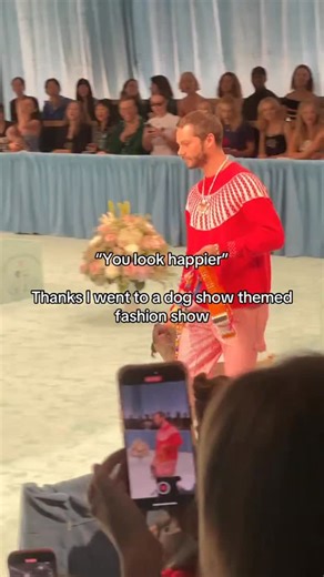 181K views · 57K reactions | 凉 We will never emotionally recover from this. Dylan Obrien, Brianne Howey, Edie Falco, and more stars walked rescue dogs down the runway for the Rachel Antonoff & Susan Alexandra #NYFW show. | Glamour | Facebook