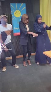 When Gaetano Kagwa sees a beautiful guest like IRENE NTALE MUSIC UG,he adds extra spices in his dance moves.😁 #Ndaga | Lucky Mbabazi