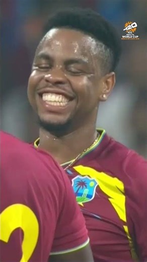 Shimron Hetmyer's fiery knock earns him the ‪@aramco‬ POTM award 🎖️