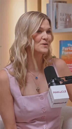 Ever wonder why you feel different at different points in your cycle? 🧠✨ Estrogen and progesterone don’t just influence your body—they change your brain chemistry too. When estrogen is rising, it increases serotonin receptors, boosting feelings of well-being, happiness, and confidence. Progesterone plays a protective role in the brain, influencing mood and behavior in ways we’re still learning about. Curious to learn more? Listen to this week’s episode of As a Woman with Dr. Sarah Hill, author 