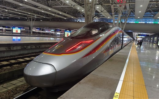 龟速爬行？晚点但报出正点？3504凸峰运转至G899上海虹桥-香港西九龙