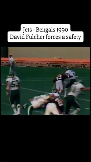 Obscure Bengals on Instagram: "Week 1, 1990 @ Riverfront Stadium - Jets vs Bengals. Cincy was down 20-17 in the 4th quarter when Bengals legend David Fulcher sacked Ken O’Brien in the endzone on 3rd & 18 for a safety. The Bengals would ultimately win 25-20 after Jim Breech added 2 field goals."