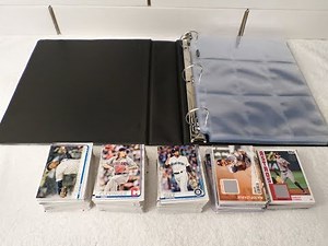 Putting the Baseball Card Collection Together - Episode 16 - Binder Time for 2019 Topps Series 1 ⚾