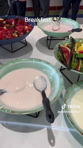 A day of food at Millfield 🥗👏 Millfield’s Catering company Chartwells provide our students and staff with healthy, nutritious and delicious food everyday! #millfield #millfieldschool #somerset #independentschool #edutok #fyp #boardingschool #boarding #foodtiktok #foodtok