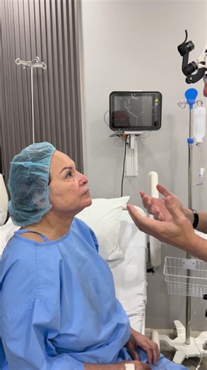 Dr. Carlos Vergara on Instagram: "✨👁️ The final touch to a full transformation! 👩‍⚕️💫 After her Deep Plane Facelift, our patient completed her journey with a Blepharoplasty (eyelid surgery). This delicate procedure removes excess skin and fat from the eyelids, brightening the eyes and restoring a youthful, fresh look. 👉 Facelift = redefined structure 👉 Blepharoplasty = rejuvenated eyes 👉 Together = a complete transformation ✨ 📸 The results speak for themselves — a natural, refreshed, and 