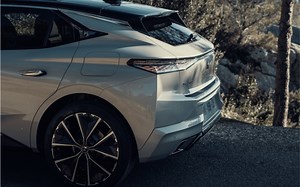 凡尔赛同代车机！2022年入华！DS4 第一视角