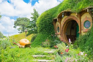 Here's What You Need To Know About Earth Sheltered Homes