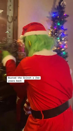 70 reactions · 60 comments | A few years back I caught the Grinch trying to steal Christmas, my funny son #grinchmas #grinch #ChristmasDecor #Christmas #holidayseason #festivevibes #momlife #sahm #vintagevibes #vintagechristmas #nostalgia #discounts #investment #SantaClaus #merrychristmas #funnyreels #MemorableMoments #memory #vintagechristmas #nostalgia #nostalgicchristmas | Heather Russell | Facebook