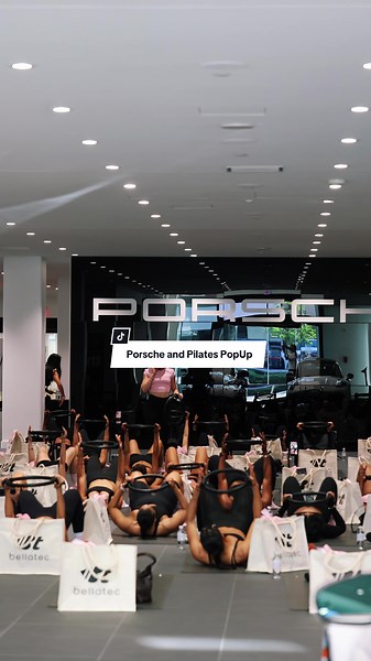 So much fun sharing Thic with everyone Porsche in downtown Los Angeles!