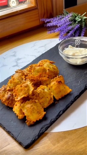 PASTA VIRAL CRUJIENTE 🤩🫠 VERSIÓN RELLENA #pasta #receta #viral #rellena #pizza #pastarecipe #tasty