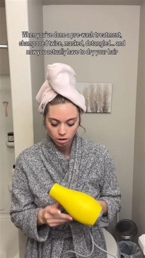 Annie | Easy Hairstyles on Instagram: "Everything shower ✔️ Energy to dry my hair ❌ Send this to the friend who always air dries anyway"