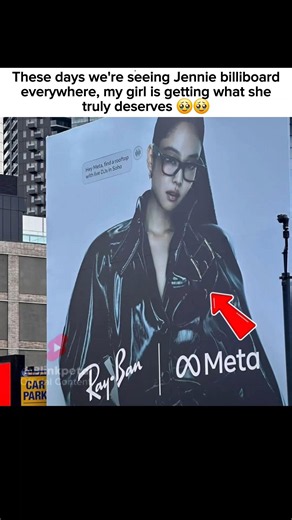 Jennie is everywhere 😲😱 #blackpink #블랙핑크 #jennie #제니 #shorts