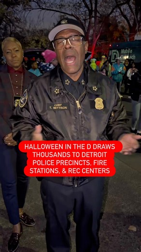 Detroit’s annual Halloween in the D celebration brought out thousands of families today for safe, family-friendly fun at police precincts, fire stations, and recreation centers. Now in its eighth year, the event featured trunk-or-treat activities, haunted setups, games, and candy giveaways across the city. “It’s nothing but a good time in Detroit, with families trick-or-treating at police stations and firehouses,” Detroit police Chief Todd Bettison said. More: themetrodetroitnews.com | Metro Det