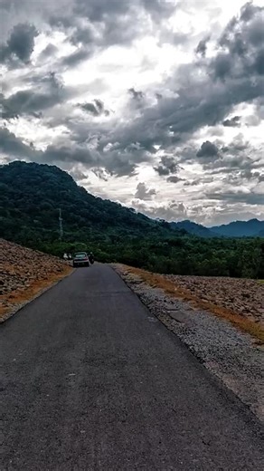 indah kan tempat nya ,Lirik lagu #musik #fyp #paranggombong