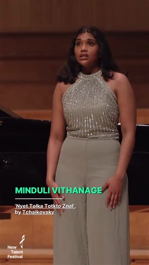 Witness the extraordinary talent of Minduli Vithanage at the New Talent Festival 2023 Winner’s Gala Concert hosted at the @royalacademyofmusic in London! With grace and expertise, Minduli delivered a captivating performance of Tchaikovsky’s ‘Nyet Tolka Totkto Znal,’ showcasing her immense talent 🎤✨ It truly was an unforgettable evening celebrating the next generation of classical musicians at the renowned Royal Academy of Music! 🤩 Bravo to Minduli for embodying the essence of a young, gifted a