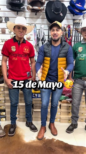 Equipamiento completo😏🤠 Les esperamos 📍San Lorenzo Hacemos envíos a todo el país🇵🇾 📲 0994957075 #equipamento #completo #botas #sombreros #viraltiktok