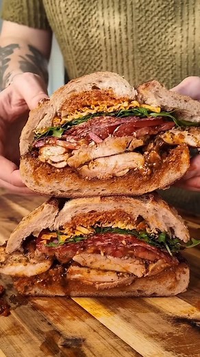 Sliced Thic on Instagram: "Monday lunch 🥪🥓 - Stuffed full, Stacked tall and #slicedthic Recipe by @itssandwichking"