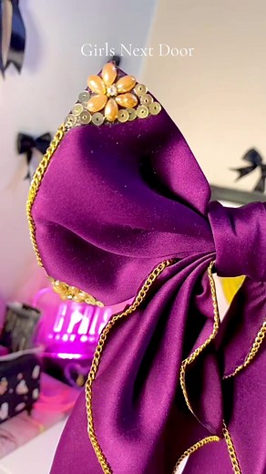 Dm for orders ✨🎀✨ #handmadehairbows #bows #fyppppppppppppppppppppppp #hairbowsforsale #handmadewithlove #handmadehairaccessories #brandedbows #blackpink #haircare #newreels #fyp #donuthairstyle #trendyhairstyle #hairbows #hairaccessories #fancyhairitems #foryoupage #mysmallbussiness #viraltiktok #bowsforgirls