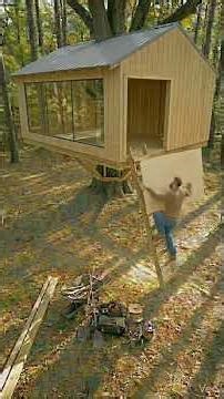 Hidden Floating Cabin – Minimalist Treehouse Design