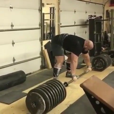 Throwback 😳 Easy 1031 LB 469 KG Deadlift with plenty more in the tank | Brian Shaw