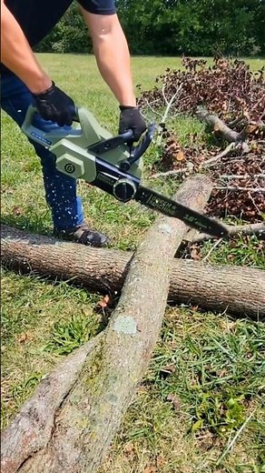 Tackle any project with the Green Machine 62V battery-operated chainsaw! ‪@greenmachine657‬