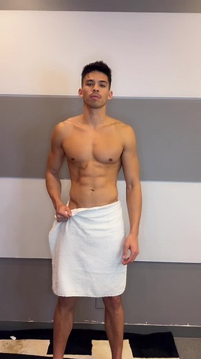 Make it! 💥 @Matt Palmer #andrewchristian #trophyboy #gay #malemodel