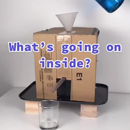 Mystery colour changing box. What’s going on? #sciencemagic #sciencetrick #puzzle #mystery #magic #mysterybox #wonder #colourchange