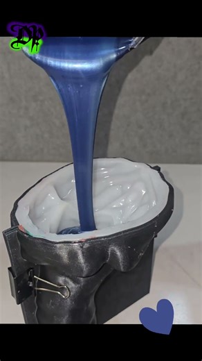 Pouring our #sculpture named Pride in 3 tones of grey #blue for an order this week 💙 #handmade