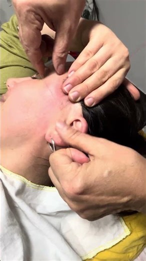 Perfect brows in 60 seconds with threading - no chemicals needed byLeyla