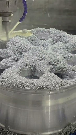 the process of turning car rims with a sophisticated CNC machine#youtubeshorts #trending