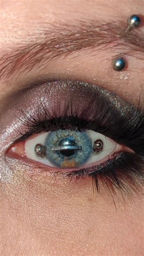 Omw to my procedure 😭 see yall when I wake up #oneeyegang #oneeyedgang #prostheticeye #ocularprosthetics #prostheticeyes #fakeeye #christinaoculara #eyes #eyeballs #oneeye #piercedeye #fakepiercing #eyedesign #fakeblood #transition #stoplookingatmewiththoseeyes #designereyes