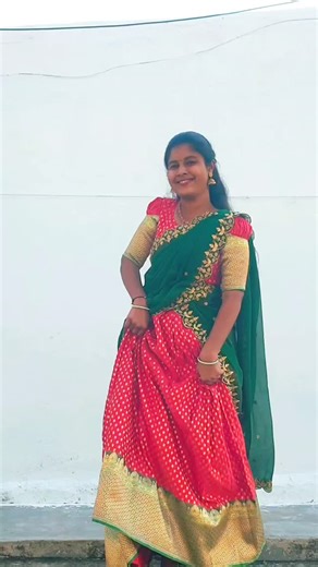 KMN_DANCE💃🏻 on Instagram: "GiraGiraGingiraagirey❤️ song#Champion#Hookstep#dance#performence#populartrendingviralshortskmn"