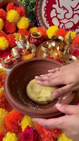 Megha Mahindroo | Recipe Video Creator on Instagram: "No Cook Coconut Kesar Modak ✨🙏🏻 Ganpati Bappa Morya 🙏🏻🙏🏻 List of ingredients: 1, 1/2 cup of desiccated Coconut 1/2 cup of condensed milk 1/4 cup of mixed nuts 4 cardamom Few strands of kesar (recipe, Ganesh Chaturthi, special, desiccated coconut, Modak , sweet dish recipe, Indian festival, food, coconut Modak recipe, coconut kesar, modak recipe, Indian food, Maharashtrian recipe, Ganesh Chaturthi in India, laal bhaag ka raja, Ganpati Ba