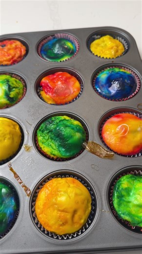 You will love these colorful egg muffins for breakfast