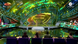 13M views · 10K reactions | Jab kadam se kadam milayenge...