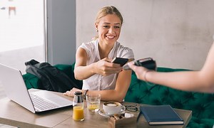 Fear of bank closures as lockdown lessens use of cash